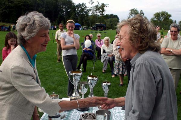 prizes 6.jpg - Gwen Stone won two awards for her floral and foliage arrangements